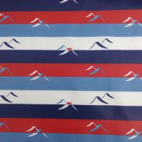 Regenjackenstoff leicht Blockstreifen weiß blau rot mit Möwen  Regenjackenstoff leicht Blockstreifen weiß blau rot mit Möwen